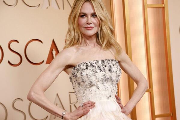 Nikol Kidman u vezi s poznatim glumcem? 29 godina je bio oženjen njenom drugaricom, a Kit Urban je "očajan"