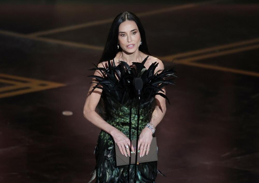 <p>Glumica Demi Mur bila je sinoć jedna od najzapaženijih dama na dodeli Oskara, a za sve je zaslužna Gučijeva haljina krojena po meri.</p>