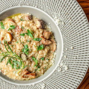 Koji pirinač odabrati i da li treba stalno mešati? 5 najboljih saveta za pripremu superukusnog i kremastog rižota