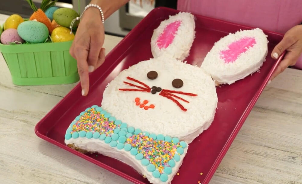 Uskršnja torta u obliku zeca