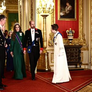 Star 57 godina, s malom izmenom za 21. vek: Omiljena princeza je iz arhive izvukla kaput koji je deo modne istorije