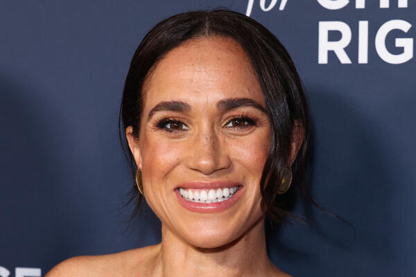 3.890 $ za haljinu koja je SUVA MOĆ: Možda je ugovor sa Netfliksom propao, ali Megan Markl blista kao nikad pre