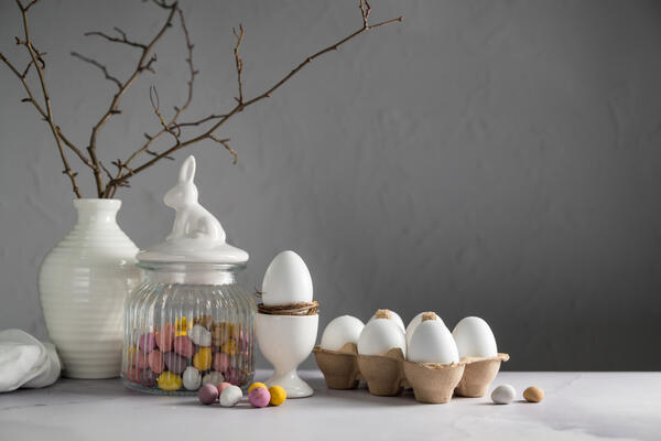 Kako izbeliti jaja pre farbanja za Uskrs? Najlakši način pomoću kojeg ćete uštedeti i novac i vreme