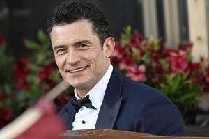 Sad više nema dileme &ndash; oni su novi par među poznatima: Orlando Blum u vezi sa 21 godina mlađom manekenkom