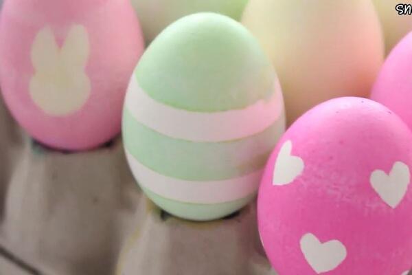 Ako tražite NAJBRŽI NAČIN, našli ste ga! Evo kako da za samo nekoliko sekundi dekorište NAJLEPŠA uskršnja jaja