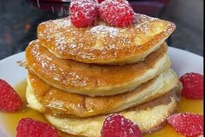 Ni približne našim, lepše od američkih: Recept za PUFNASTE japanske palačinke koje se doslovno tope u ustima