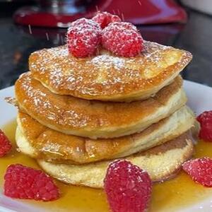 Ni približne našim, lepše od američkih: Recept za PUFNASTE japanske palačinke koje se doslovno tope u ustima