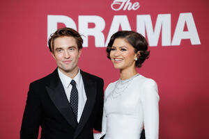 Na poleđini haljine se krije prava drama: Kad mislimo da ne može bolje, Zendeja nas oduševi stajlingom