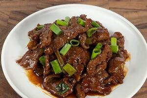 "Pretvaranje u pliš" je najveća tajna kineskih restorana: Zahvaljujući njoj je meso uvek mekano kao pamuk i sočno