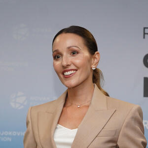 Dubinski čisti pore & čini kožu baršunastom: Maska za lice Jelene Đoković od 2 sastojka koju možete odmah da napravite