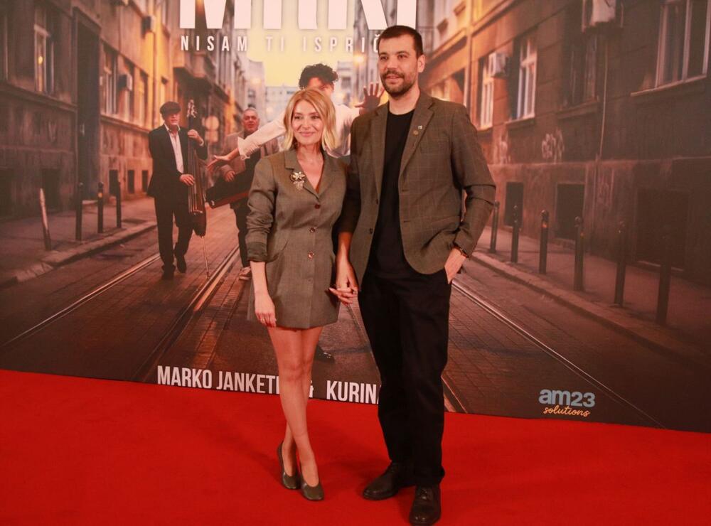 Anđelka Stević Žugić  sa suprugom Markom Žugićem na premijeri predstave 'Mrki, nisam ti ispričao'