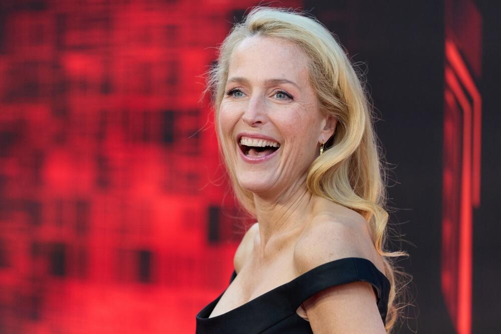 Džilijan Anderson na premijeri filma "Tron: Ares"