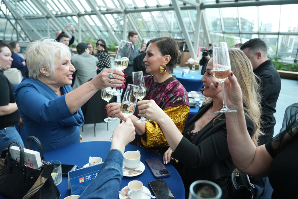 POZNATI SU UŽIVALI U MUZICI I DOBROM DRUŽENJU 