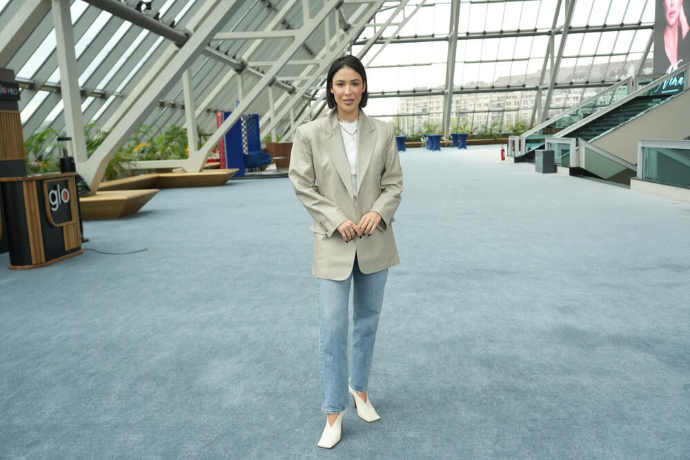 <p>U Sava Centru danas su se okupile poznate ličnosti kako bi podržali Ninu tokom promocije novog albuma i verujte bilo je mnogo toga što treba da vidite&nbsp;</p>