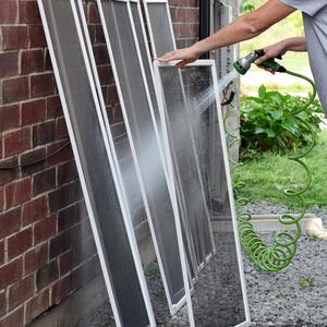 Kako očistiti mreže na prozorima? 4 jednostavna koraka, nestaje prašina, polen, grinje + savet za one koje se ne skidaju