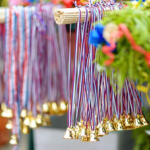 Kako se slavi Lazareva subota? Evo kakvu simboliku nose vrba, zvončići, ko su Lazarice i zašto je ovo dečji praznik