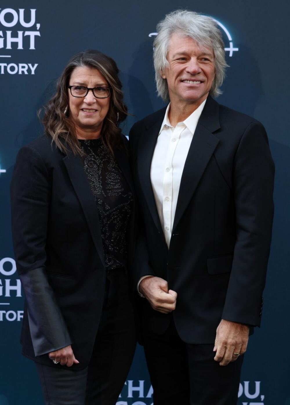 Džon Bon Džovi i Dorotea Harli
Muzičar je sreo ljubav svog života još u srednjoj školi u Nju Džerziju. Venčali su se u Las Vegasu 1989. i uprkos njegovoj slavi, uspeli su da očuvaju stabilan porodični život.