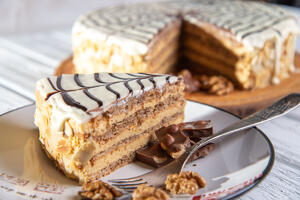 Pronašli smo najlepši recept za Esterhazi tortu: Idealna poslastica za Uskrs, rođendan ili bilo koju drugu važnu priliku