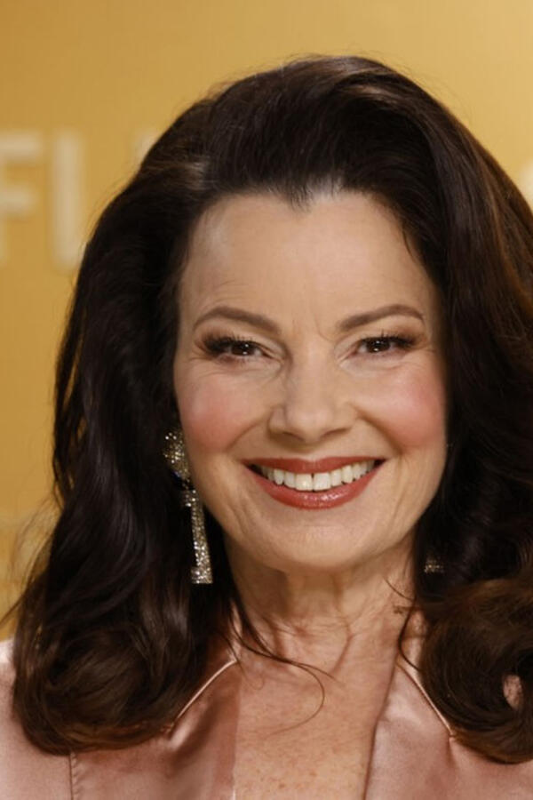 Silovali su je pred mužem, razvela se kad je priznao šta skriva: Iza osmeha omiljene "dadilje" krije se bolna priča