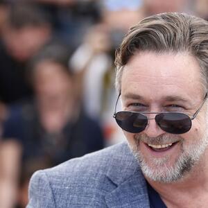 Radio kao berač voća, prao automobile, a šta radi noću kad ne može da zaspi? 10 činjenica o Raselu Krou koje niste znali