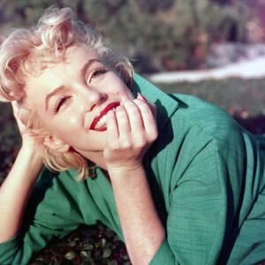 8 tajni lepote Merilin Monro! Obožavala je ledene kupke, spavala okupana parfemom i imala savršen trik za punije usne