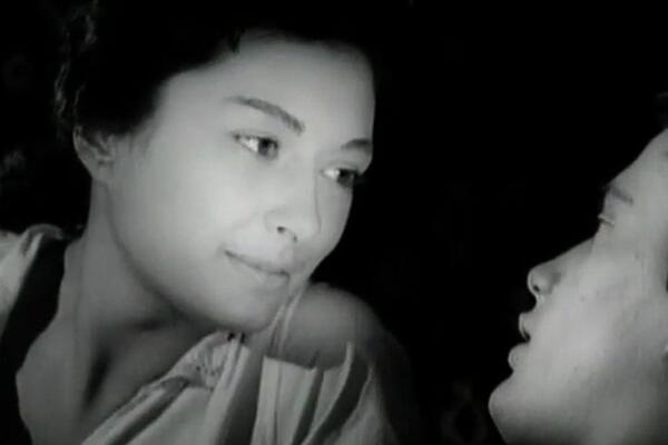 &bdquo;I sad je lepa moja Jelena... Au, MNOGO JE LEPA!&ldquo; Život &bdquo;srpske Sofije Loren" obeležila je ljubav koja se još prepričava