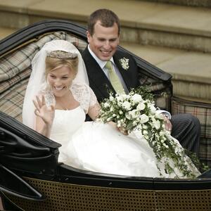 Kraljica Elizabeta je zbog njih zabranila jednu stvar: 18 godina kasnije &ndash; ovaj skandal sa venčanja se ne zaboravlja