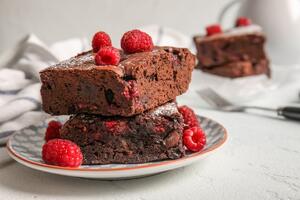 Niste još napravili dezert za Uskrs? Brz i jednostavan recept za sočan kolač "u zadnji čas" koji se topi u ustima