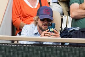 Rekla mu je da je trudna, a on je &ndash; promenio broj: Slavni glumac često glumi brižne očeve, ali ćerku nikad nije video