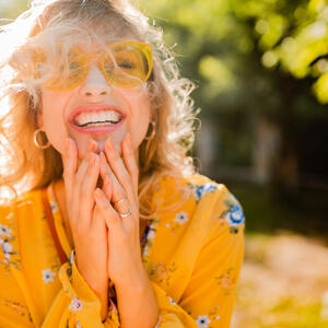 Dnevni horoskop za 19. april: Device idu na kraće putovanje van grada, Vodolije su rastrzane na sto strana