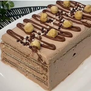 Sladoled-torta od 3 sastojka: Gotova je za 5 minuta, superkremasta i čokoladna, ali ne i preslatka!