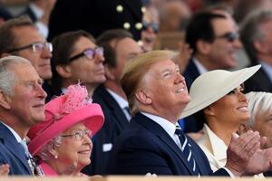 Vešta imitatorka kad se reflektori ugase: Kraljica Elizabeta se iza leđa rugala Melaniji Tramp i još jednoj prvoj dami