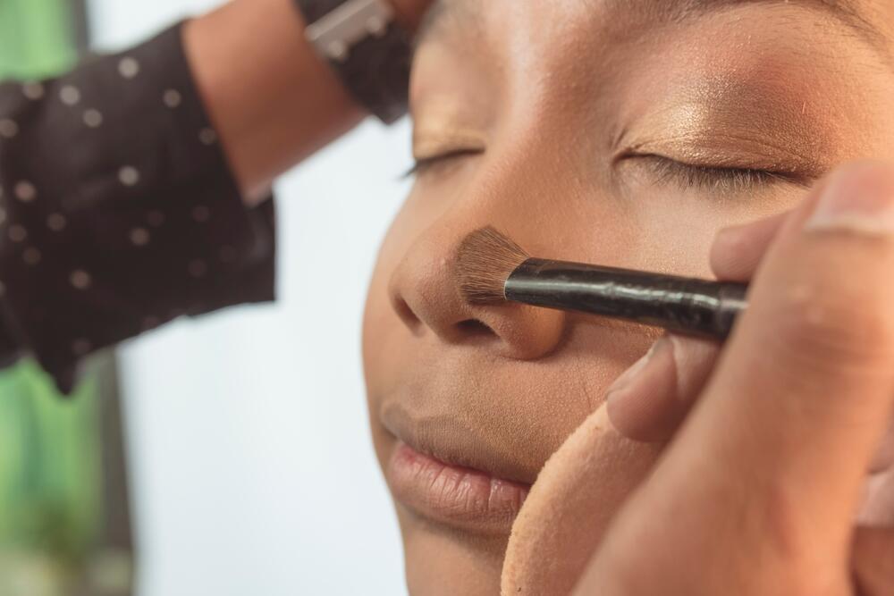 Pravilno blendanje je jedan od najvažnijih koraka u konturisanju lica 