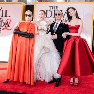 Bio je birkanja odeće i "užasnog" ponašanja: Iznenadiće vas ko je bio najveća diva na snimanju filma "Đavo nosi Pradu 2"