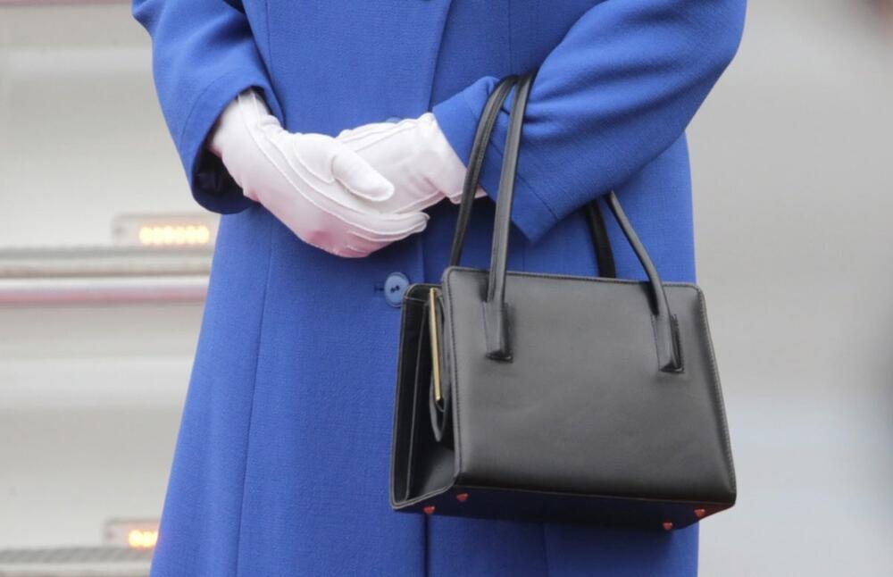 Torba kraljice Elizabete II