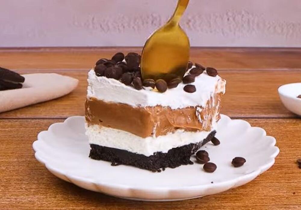 Slojevita čokoladna lazanja za koju vam ne treba rerna