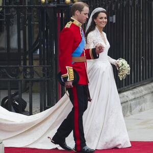 Vožnja pod ručnom, mali prsten, prozivka na račun tasta: 5 skandala sa venčanja Kejt Midlton i princa Vilijama