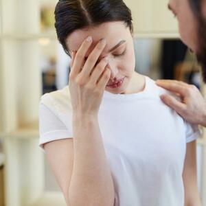 Naučnici otkrili MIRIS BOLESTI: Kako naše telo "upozorava" druge na opasnost i pre nego što se pojave prvi simptomi?