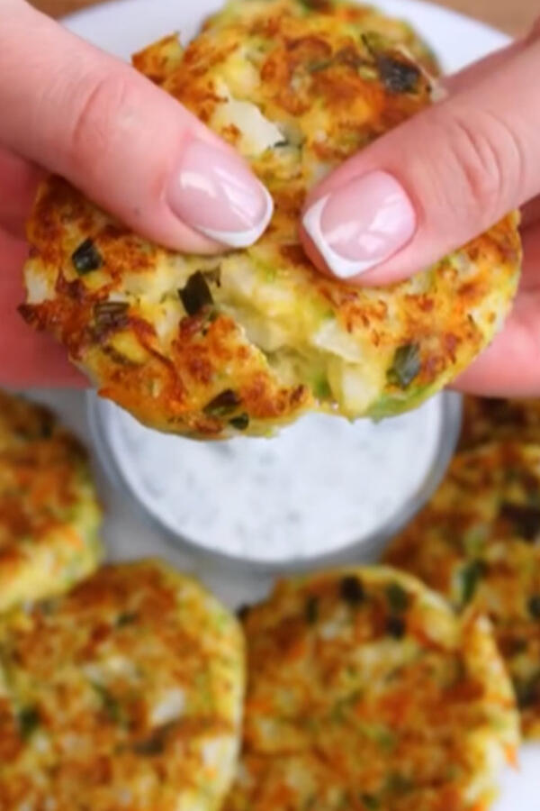 Pljeskavice od tikvica koje se jedu za doručak, ručak i večeru! Recept za brzo jelo koje će obožavati svi ukućani