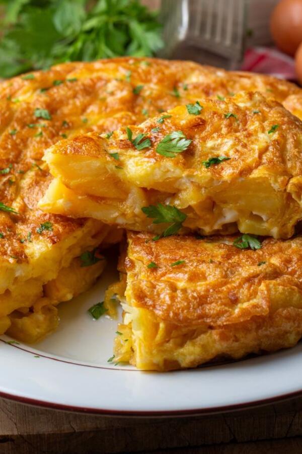 Ljubitelji krompira će ovo jeftino i ukusno jelo jesti za doručak, ručak i večeru: Recept za najlepšu špansku tortilju