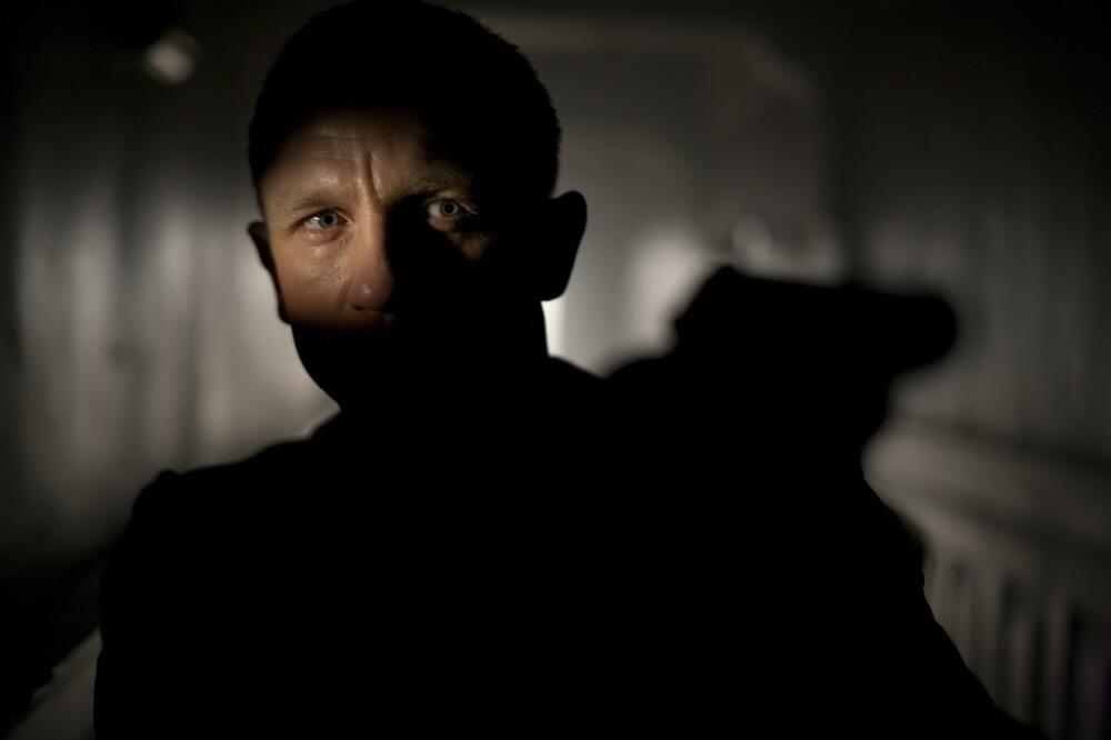 Danijel Krejg kao Džejms Bond u filmu 'Skajfol'