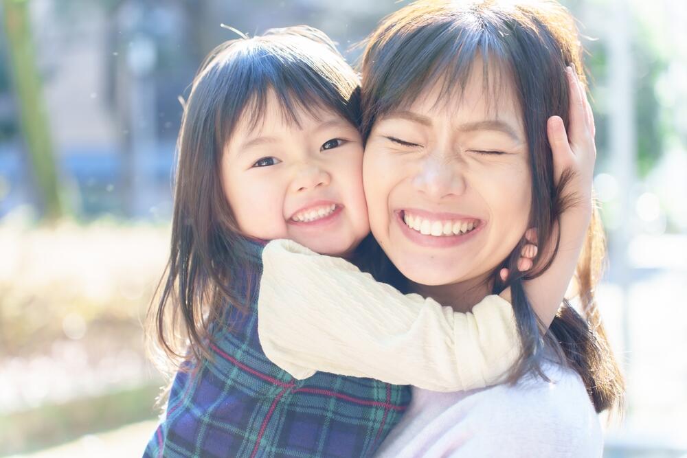 Mama sa ćerkom u Japanu