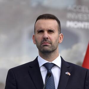 Usklađeni, elegantni i u duhu slavlja: Svi pričaju o stilu premijera Crne Gore i njegove supruge, a jasno je zašto