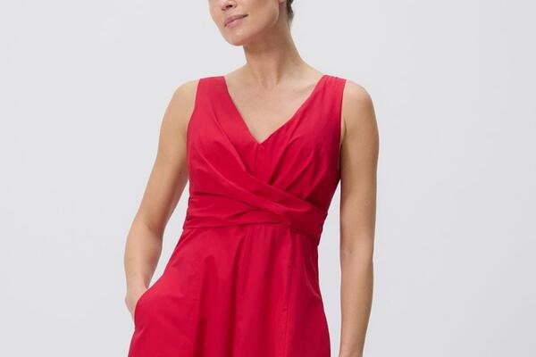 Haljine za svadbu za gošće: Kako izabrati model koji izgleda elegantno i udobno se nosi