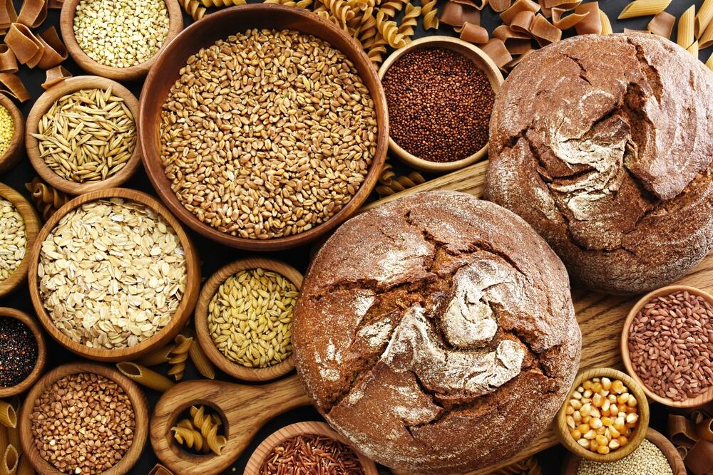 Integralne žitarice (od celog zrna) sadrže sve delove zrna (mekinje, klicu i endosperm), čime zadržavaju prirodno bogatstvo vlakana, vitamina i minerala.