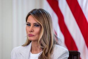 Ako tražite kombinaciju da "zbriše" kilograme, učite od Melanije Tramp: Novi stajling zaslužuje da ga vidite i proučite
