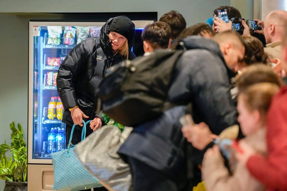 Lična kolekcija tašni Erlinga Halanda nosi potpise najpoznatijih modnih kuća, uključujući Herm&egrave;s, Chanel i Louis Vuitton.