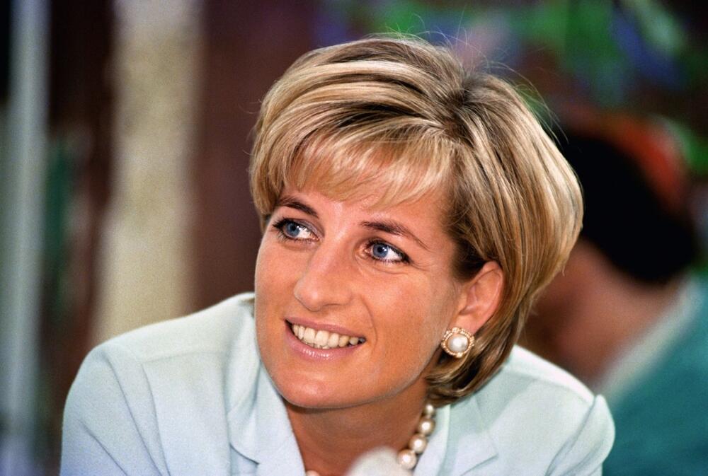 NEZAVRŠENA HALJINA PRINCEZE DAJANE 