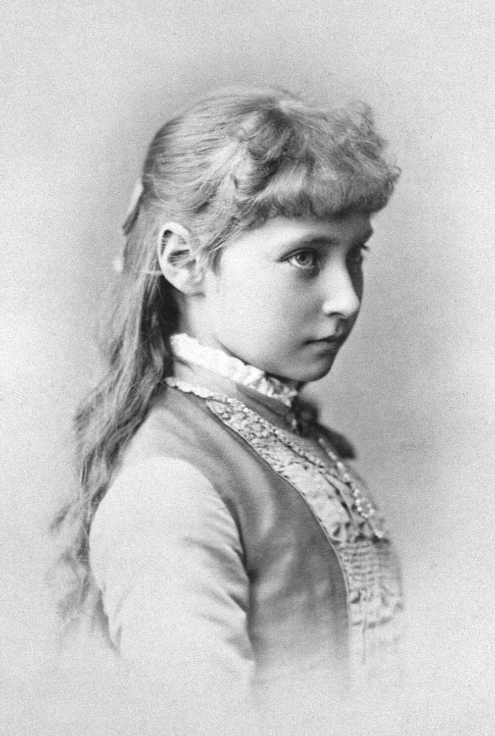Carica Aleksandra Fjodorovna, supruga ruskog cara Nikolaja II Romanova, kao dete