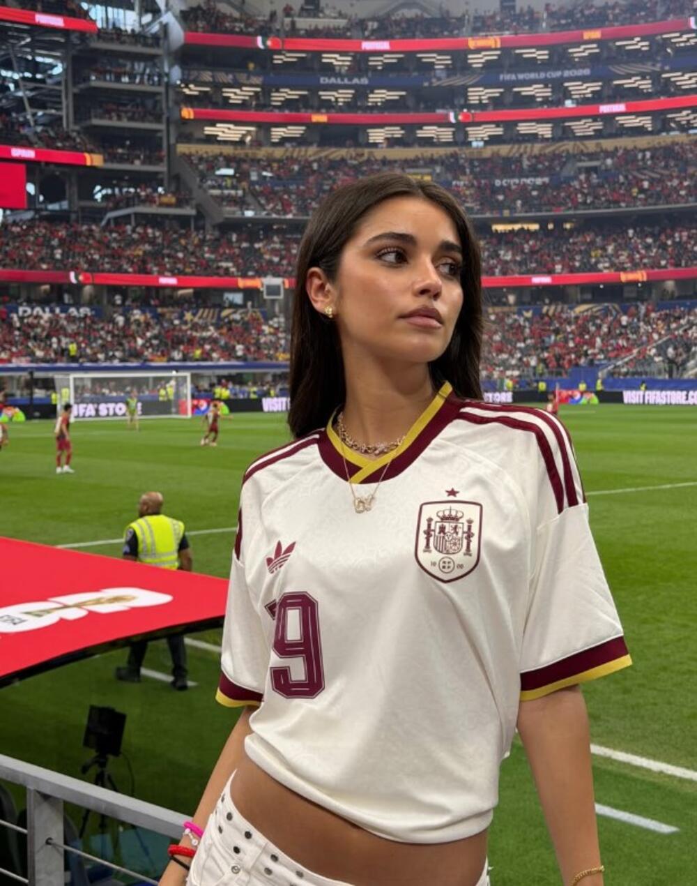 Ines Garsija, devojka Lamina Jamala